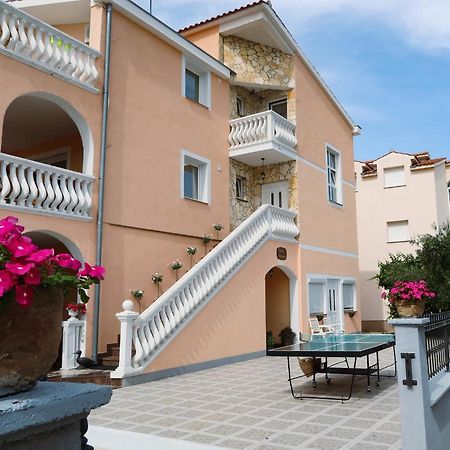 Apartments Villa Dolmar Водице Екстериор снимка