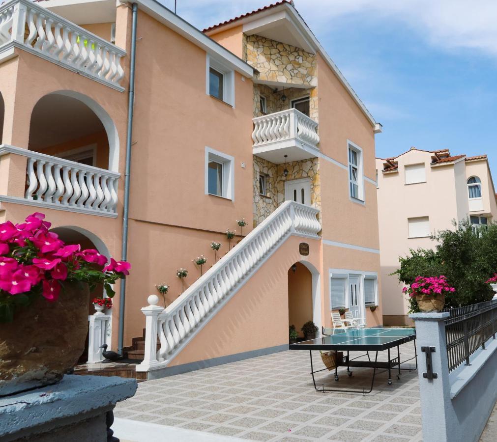 Apartments Villa Dolmar Водице Екстериор снимка
