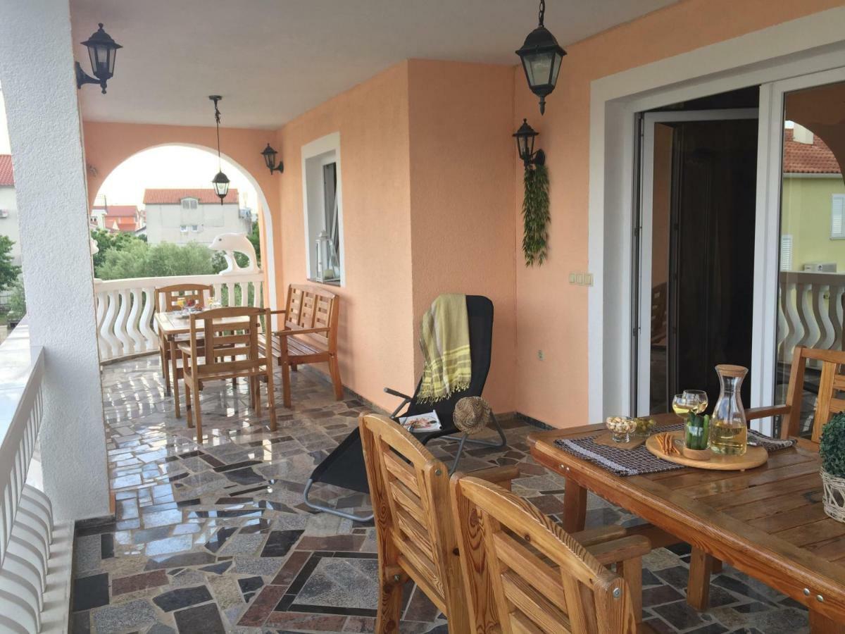 Apartments Villa Dolmar Водице Екстериор снимка