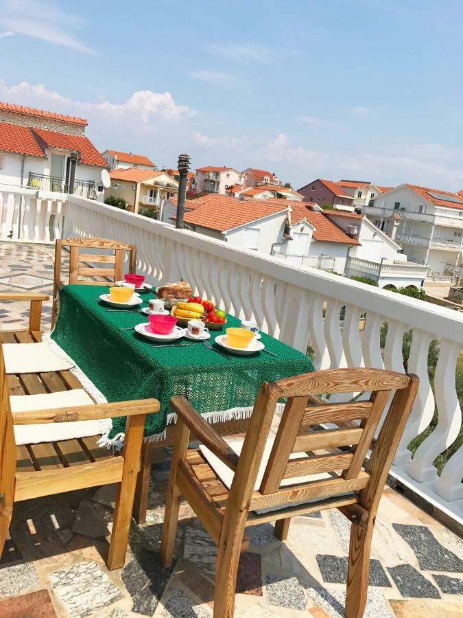 Apartments Villa Dolmar Водице Екстериор снимка