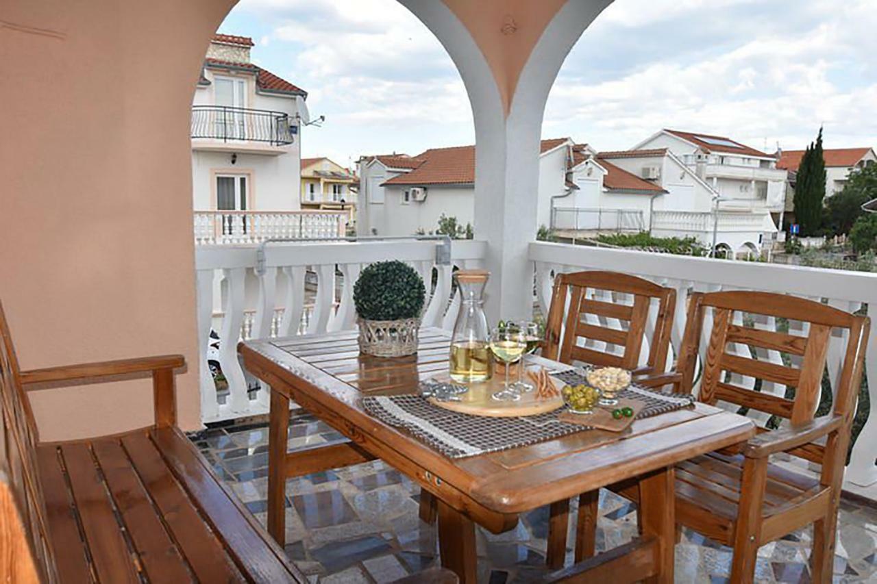 Apartments Villa Dolmar Водице Екстериор снимка